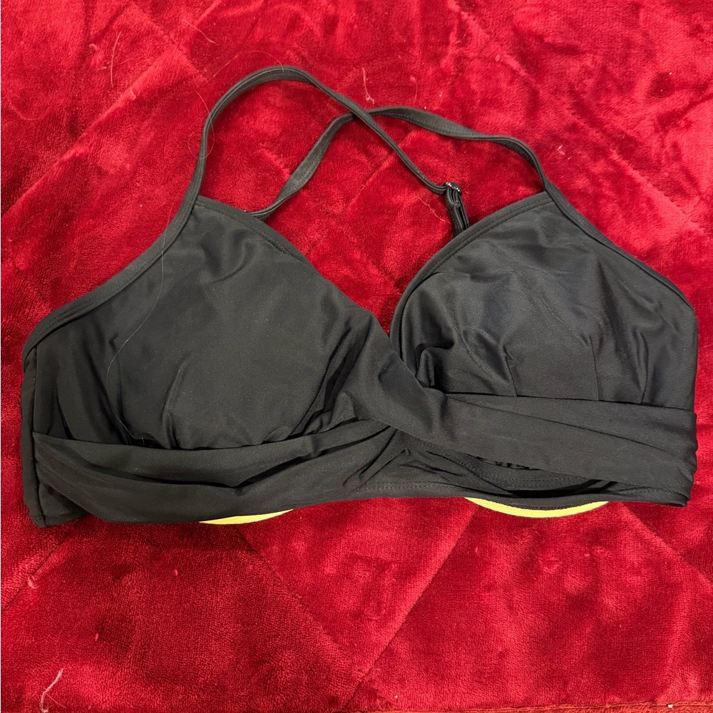 Athleta Black Bikini Sleek Design